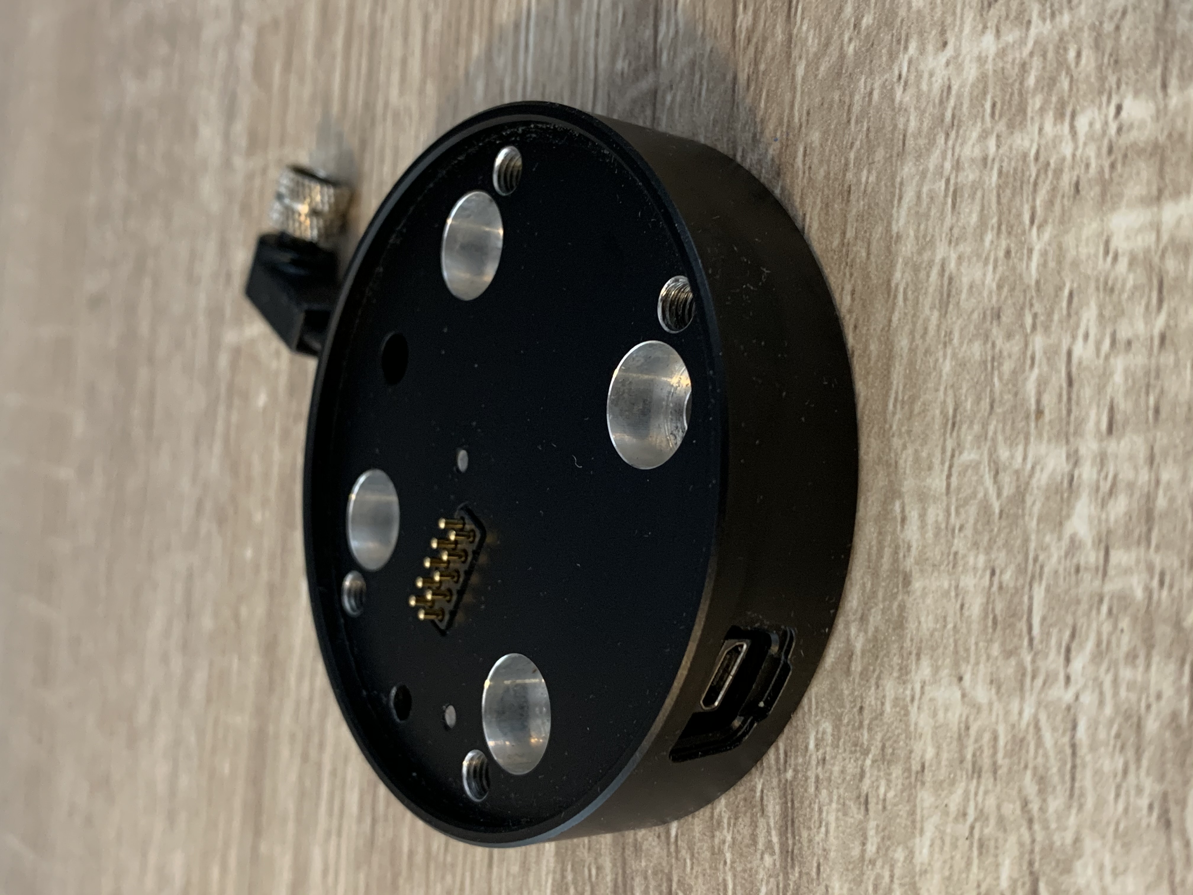 I/O Coupling, advantages and disadvantages Robotiq